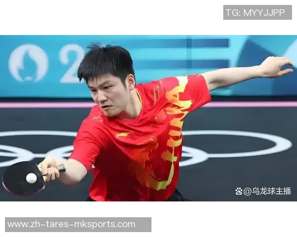 樊振东轰出11:1,15分钟速胜,仿照C罗动作,与队友一同高兴庆祝