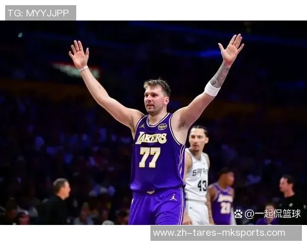 湖人116-114太阳2喜2忧!老詹+候补太重要,东契奇+斯玛特展坏处